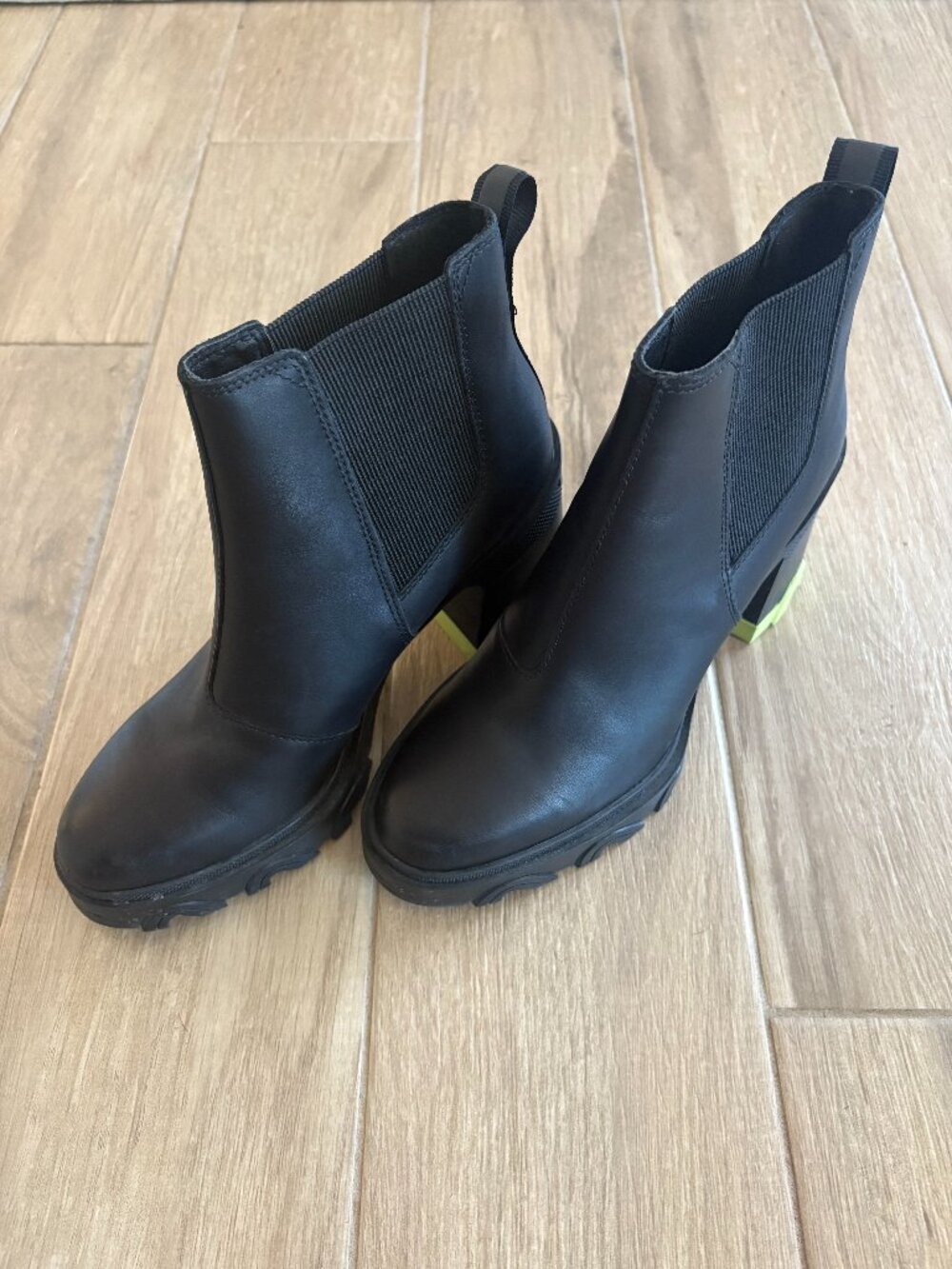 Sorel Brex Heel Chelsea Boot Women's 8.5 Black Leather Outdoor Waterproof City